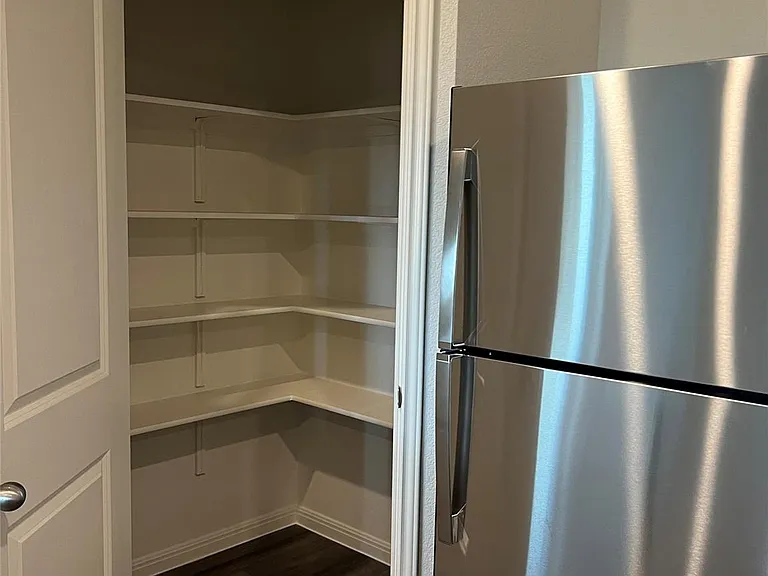 124 Rother Pl — Photo 9