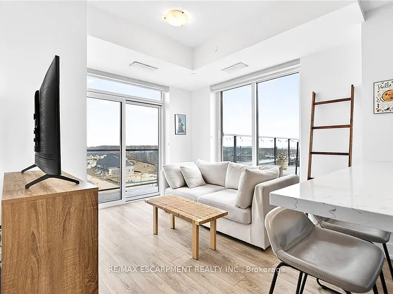 470 Dundas St E #710 — Photo 13