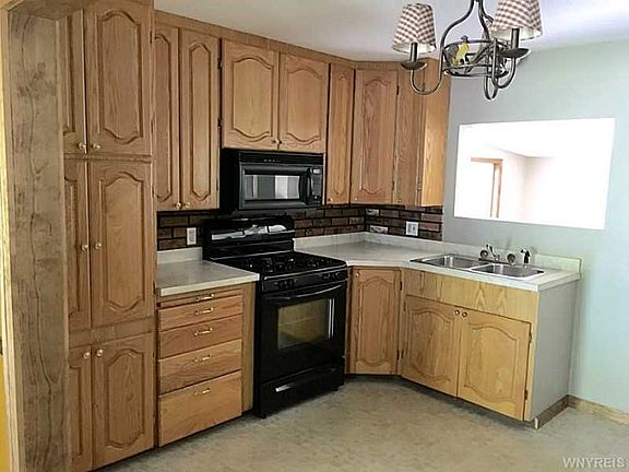 2nd image of 2836 E Pleasant Ave