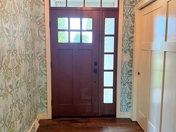 2nd image of 1853 Swan Rd