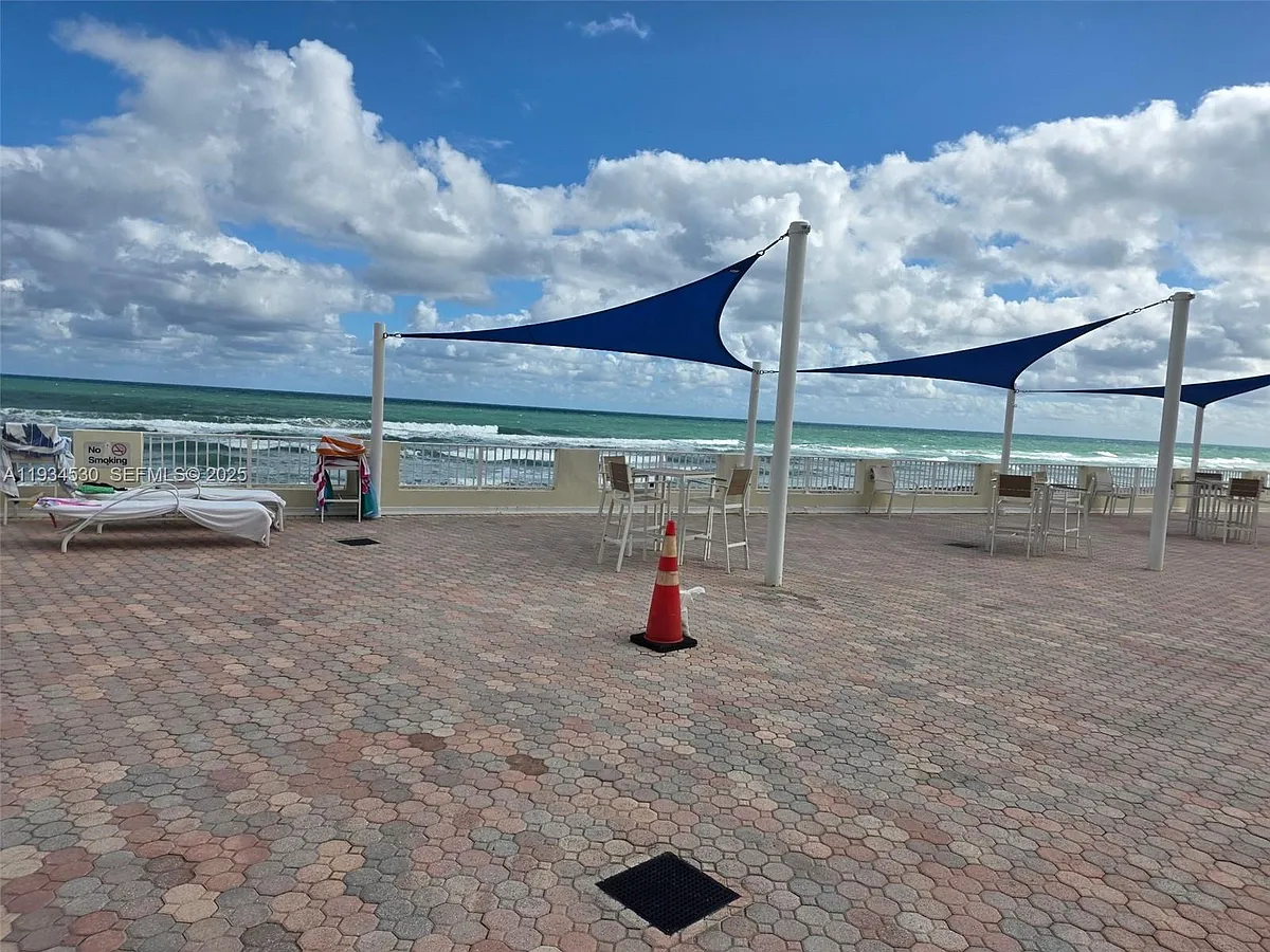 Building Photo - 3180 S Ocean Dr #1617