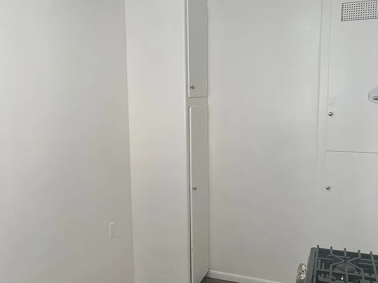 13840 Christine Dr — Photo 14