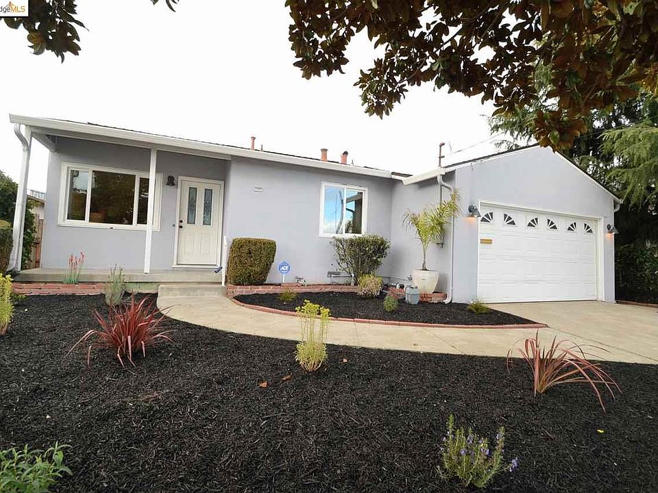 1st image of 26049 Eldridge Ave
