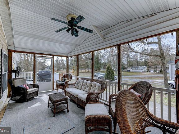 5th image of 34291 Harbor Dr N