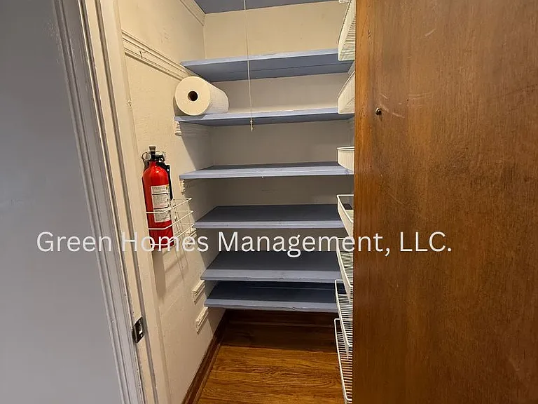 895 Harrison St — Photo 15