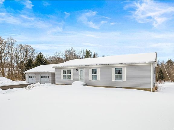 3rd image of 202 Mill Rd