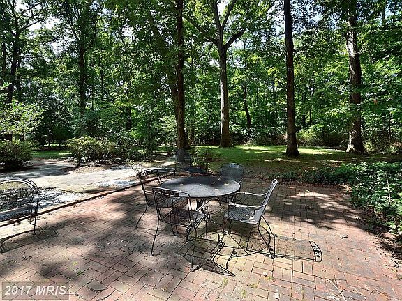 3rd image of 3524 Barkley Dr