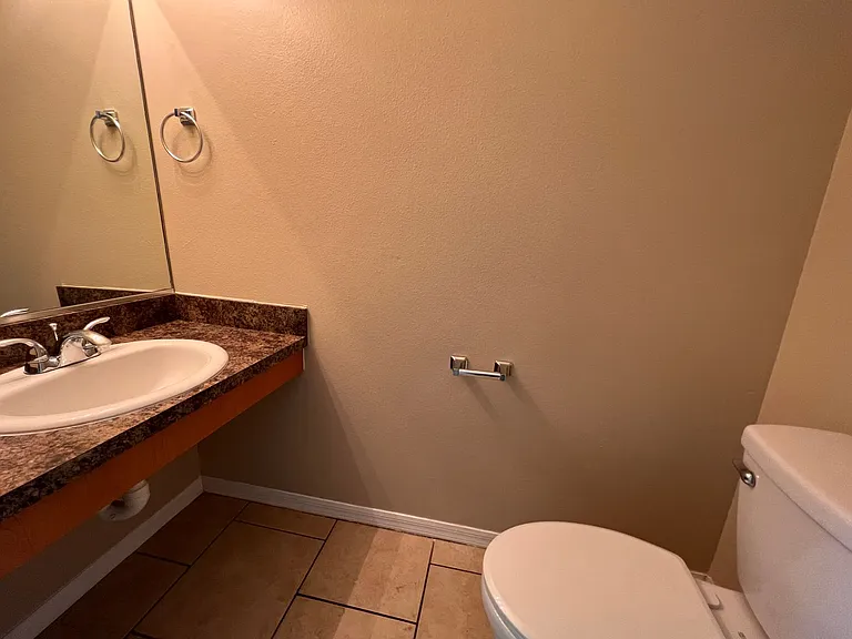 Rainbow Lake Apartments — Photo 9