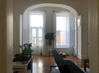 2127 Walnut St APT 2, Philadelphia, PA 19103