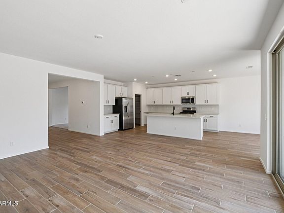 5th image of 47201 W PECAN WOODS Walk