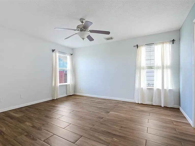 3711 Jewel Point Dr — Photo 13