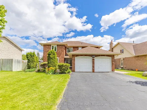 1236 Fleet St, Mississauga, ON L5H 3P5