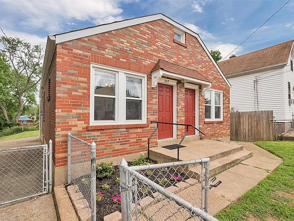 2nd image of 307 Degenhardt Ave