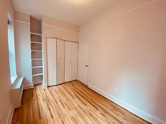 Rented by Metropolis Real Estate of Manhattan | media 13