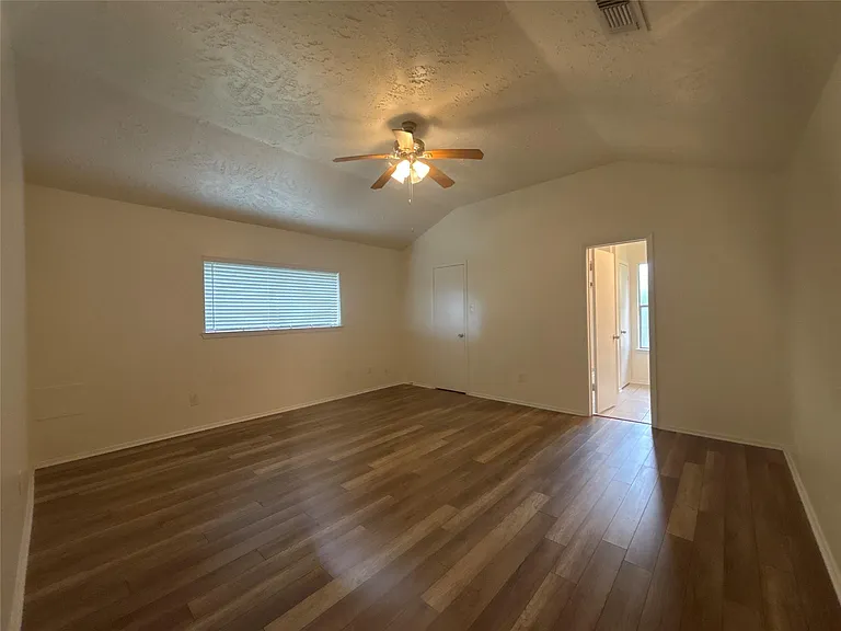 19718 Spanish Needle Dr — Photo 16