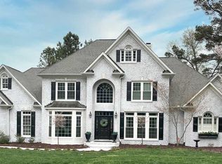 108 Willesden Dr, Cary, NC 27513