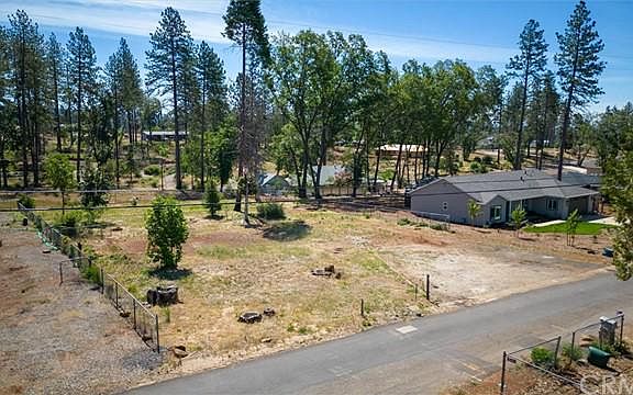 2nd image of 5658 Woodglen Dr