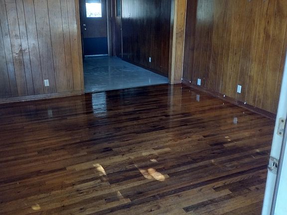 2nd image of 408 S 6th St