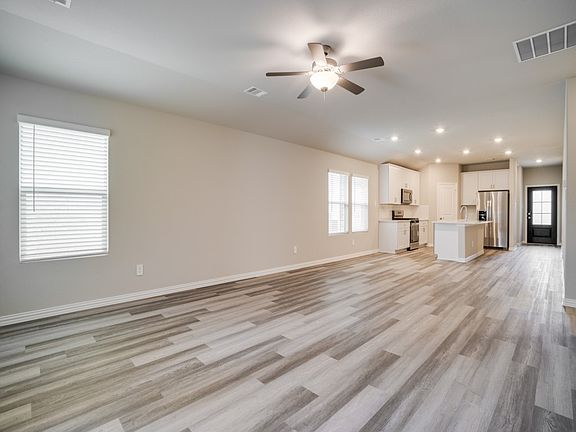 5th image of 808 Tidal Dr
