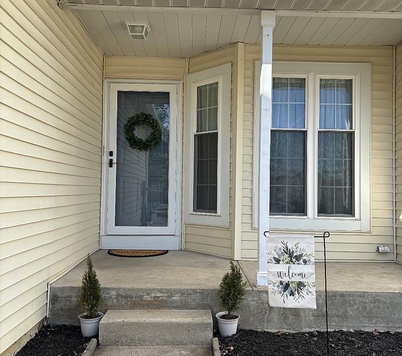 1st image of 1103 Meadows Dr