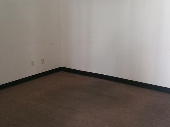 3rd image of 424 E Yosemite Ave Ste C