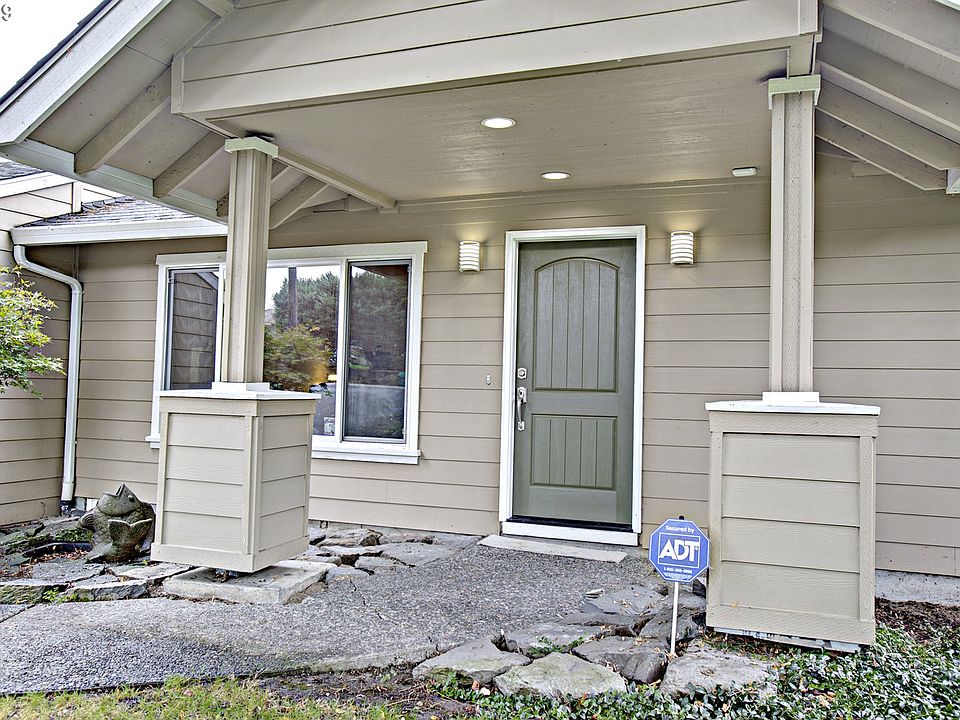 2nd image of 1420 NE Marine Dr