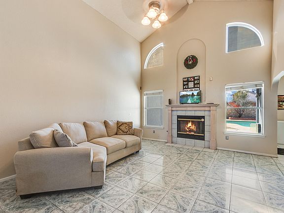 5th image of 3259 Sal Berroteran Dr