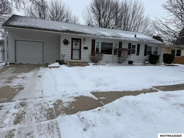 115 S Hampshire Pl, Mason City, IA 50401