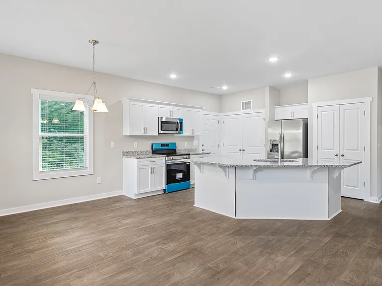 687 N Manning Ave — Photo 6