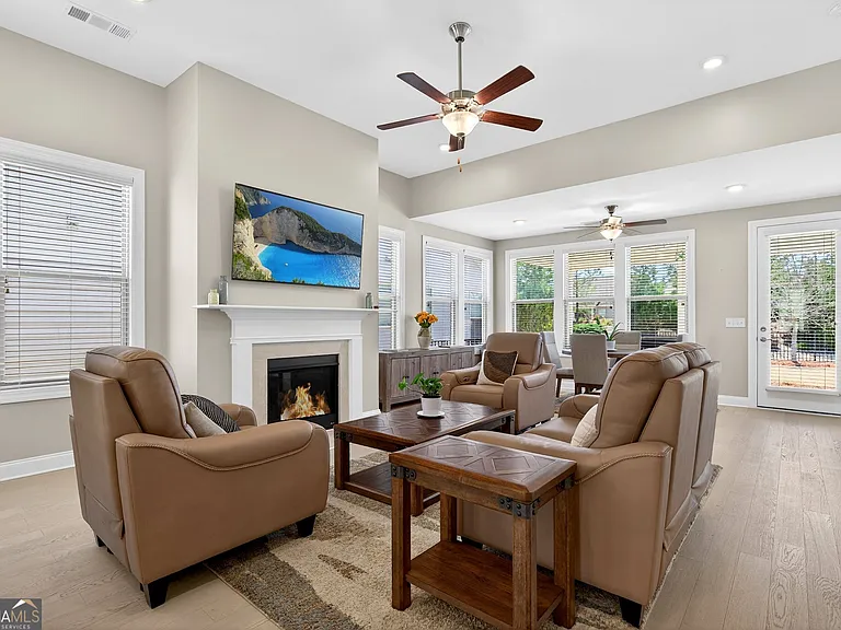 133 Iron Oak Dr — Photo 15