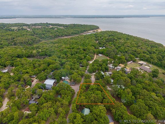4th image of 4243 Aqua Rd