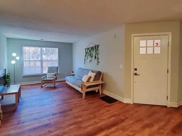 813 Granite St #F — Photo 4