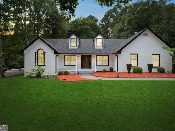 3895 Marham Park Cir, Loganville, GA 30052