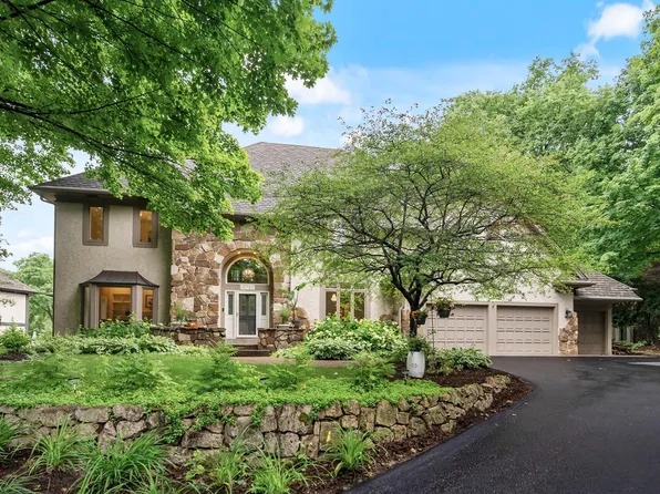 19750 Muirfield Cir, Shorewood, MN 55331