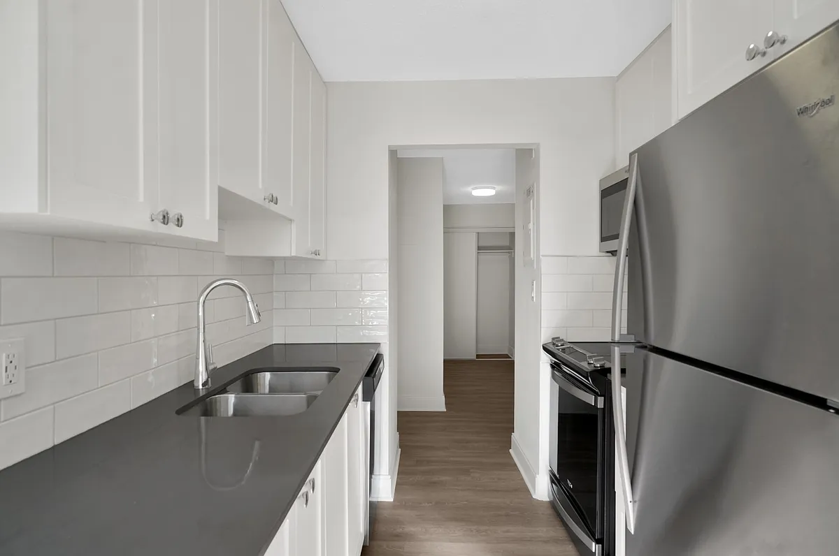 Blue Cedar Apartments — Photo 3