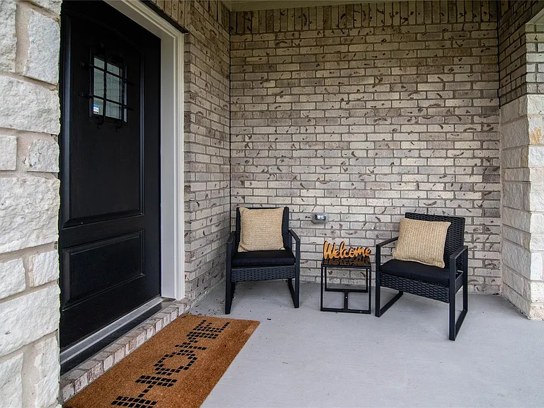 1001 Caramel Shores Dr — Photo 3