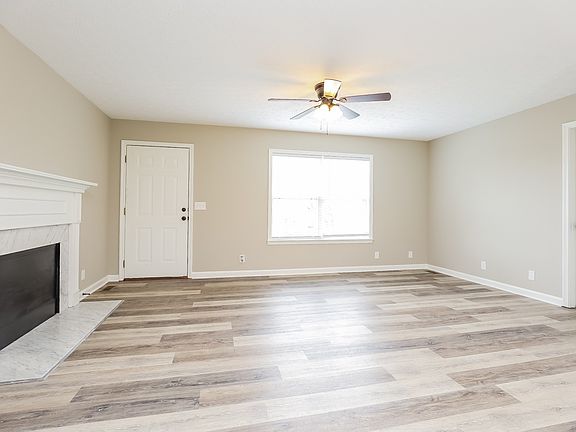 4th image of 111 Grant Ct