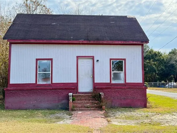 356 N 4th St, Jesup, GA 31545