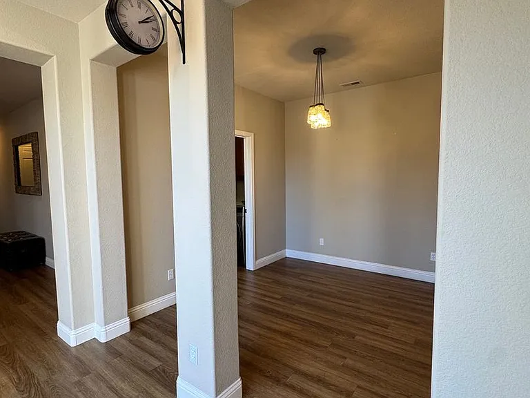 585 Seattle Slew Ct — Photo 9