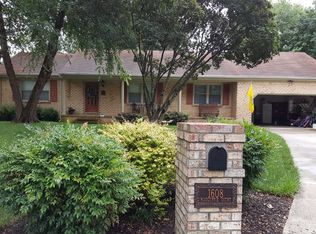 1608 Macguffie Ct, Virginia Beach, VA 23464