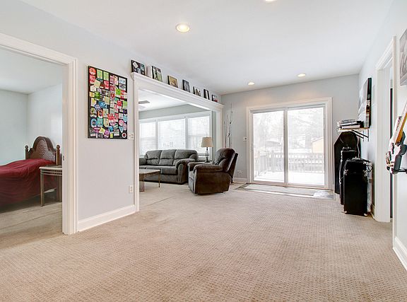5th image of 26132 W Blackhawk Ave