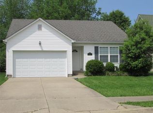 107 Alumni Dr, Elizabethtown, KY 42701