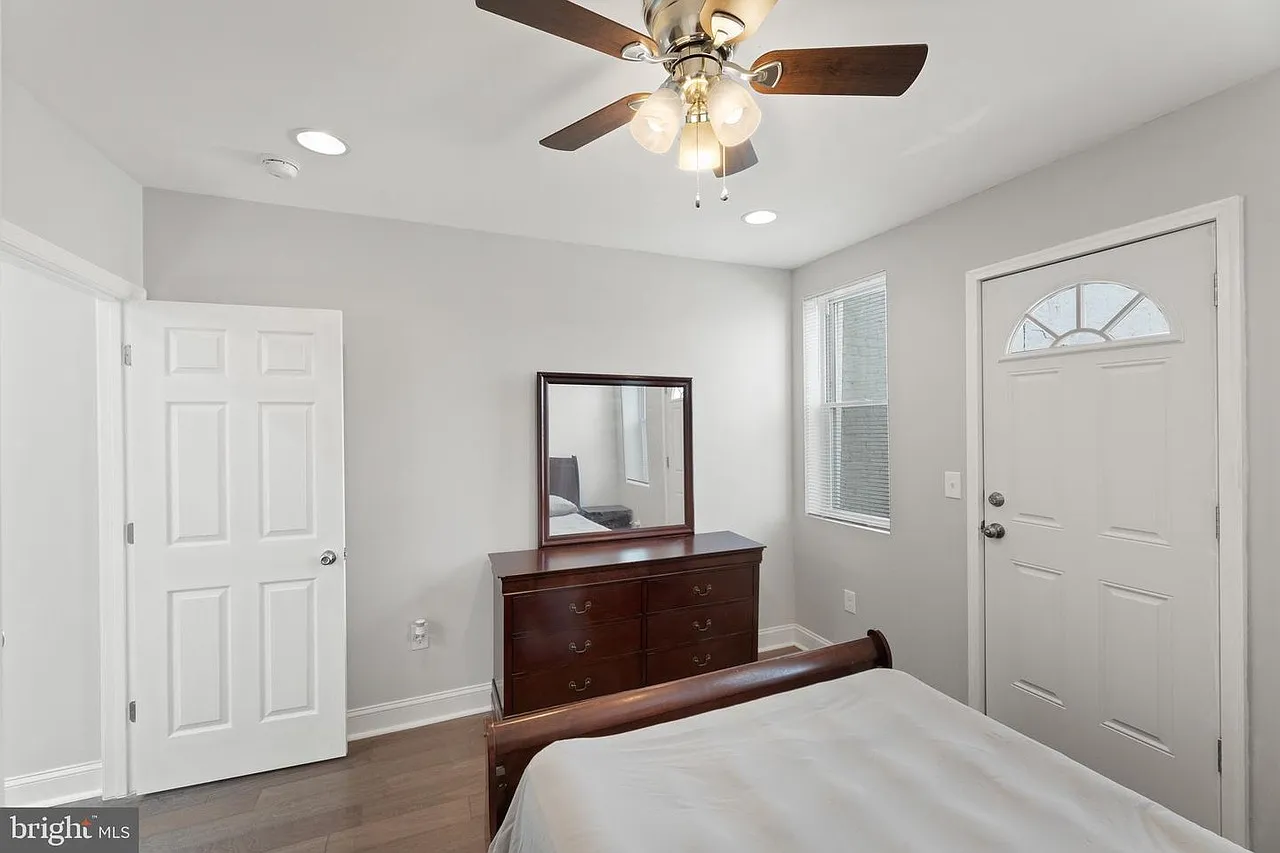 2414 Orleans St — Photo 2