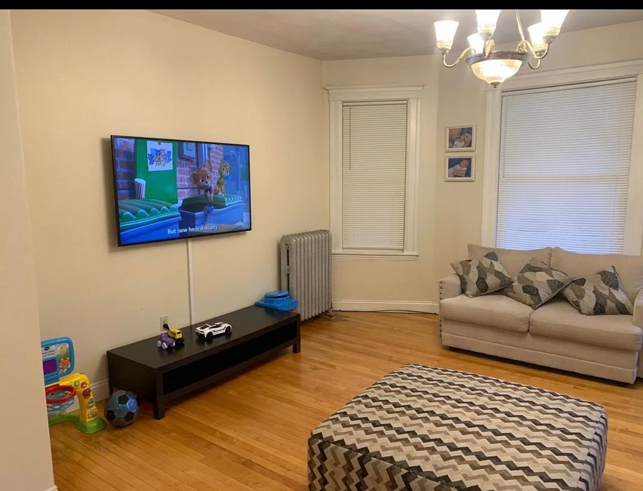2 bed, 1250 sqft, $1,950 — Photo 1