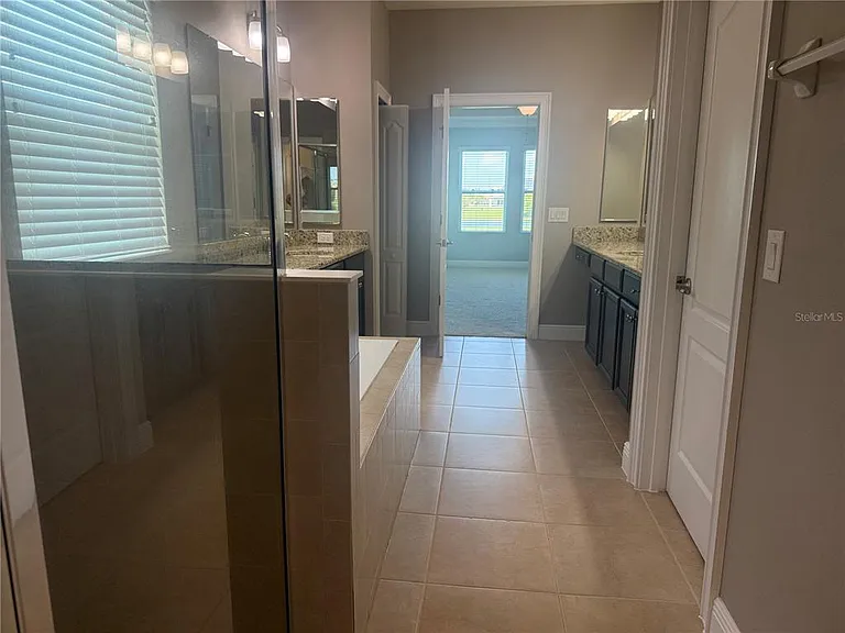 3128 Amalfi Dr — Photo 15