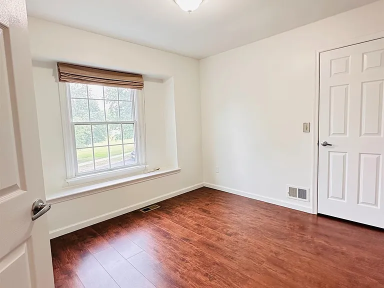 222 Long Meadow Rd — Photo 19