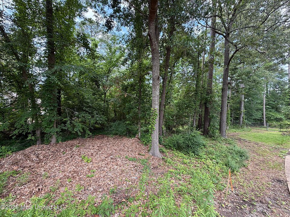 1st image of 136 Plum Tree Rd