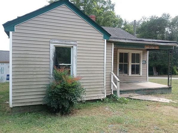98 Camp Cir