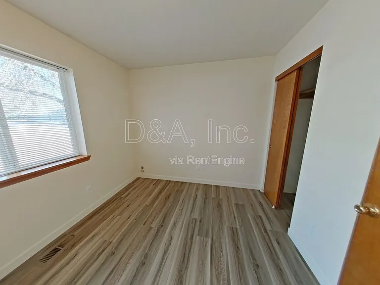 163 SE Partridge Dr — Photo 11