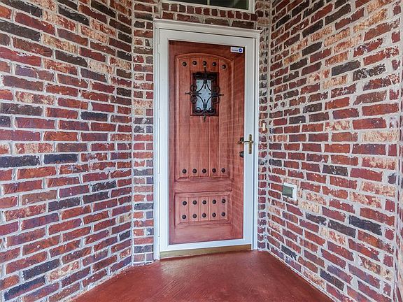 4th image of 2113 NW 158th St